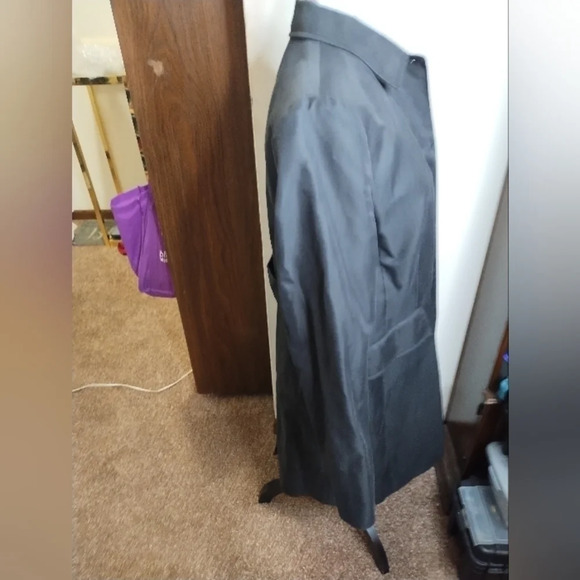 Banana Republic Trench Coat - Picture 2 of 5